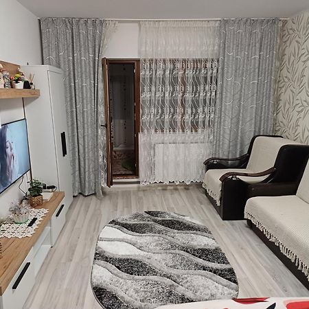 Apartamento Garsoniera George Tîrgu Ocna Exterior foto