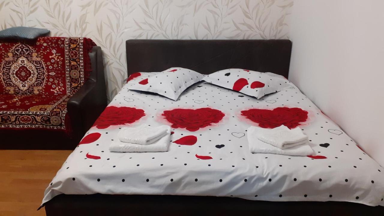 Apartamento Garsoniera George Tîrgu Ocna Exterior foto