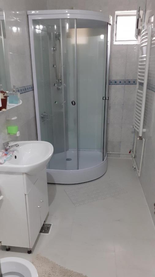 Apartamento Garsoniera George Tîrgu Ocna Exterior foto