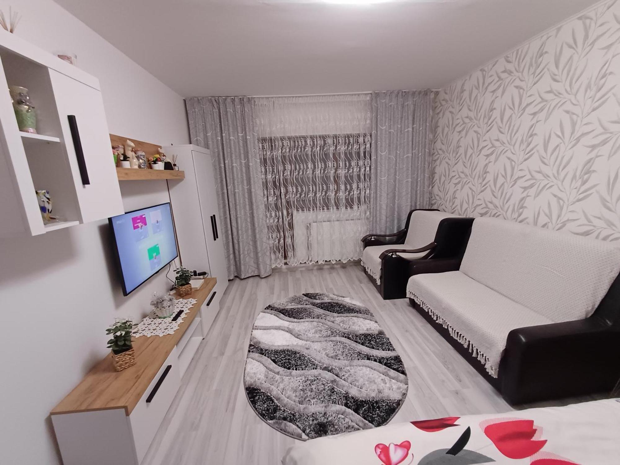 Apartamento Garsoniera George Tîrgu Ocna Exterior foto