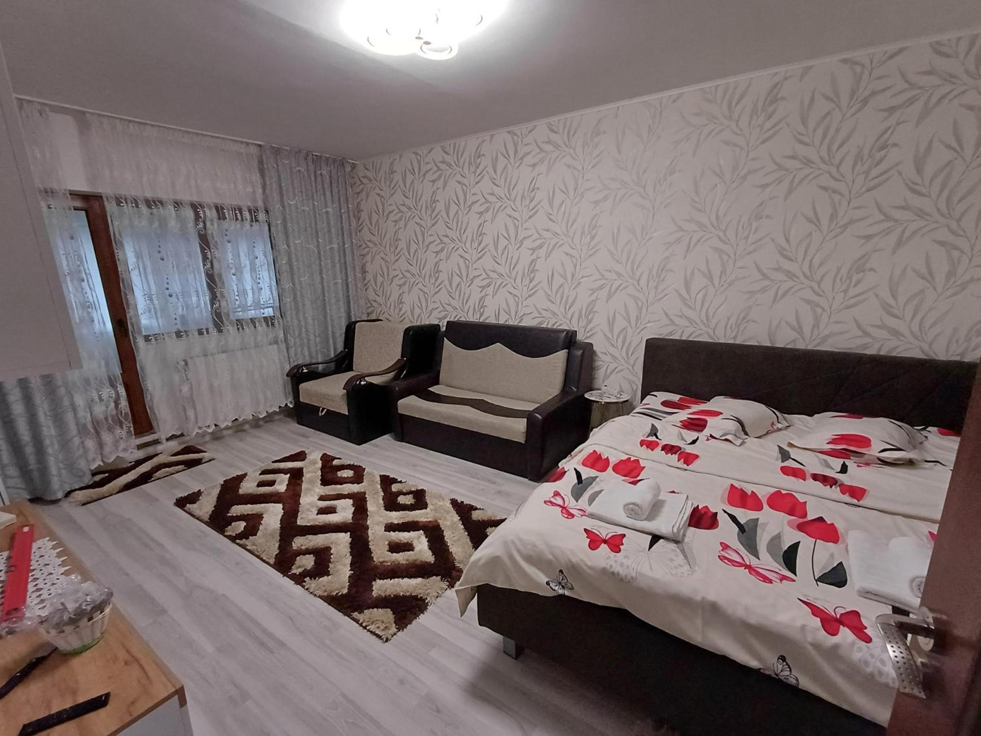 Apartamento Garsoniera George Tîrgu Ocna Exterior foto