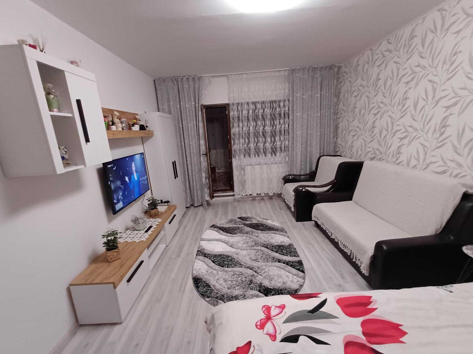 Apartamento Garsoniera George Tîrgu Ocna Exterior foto