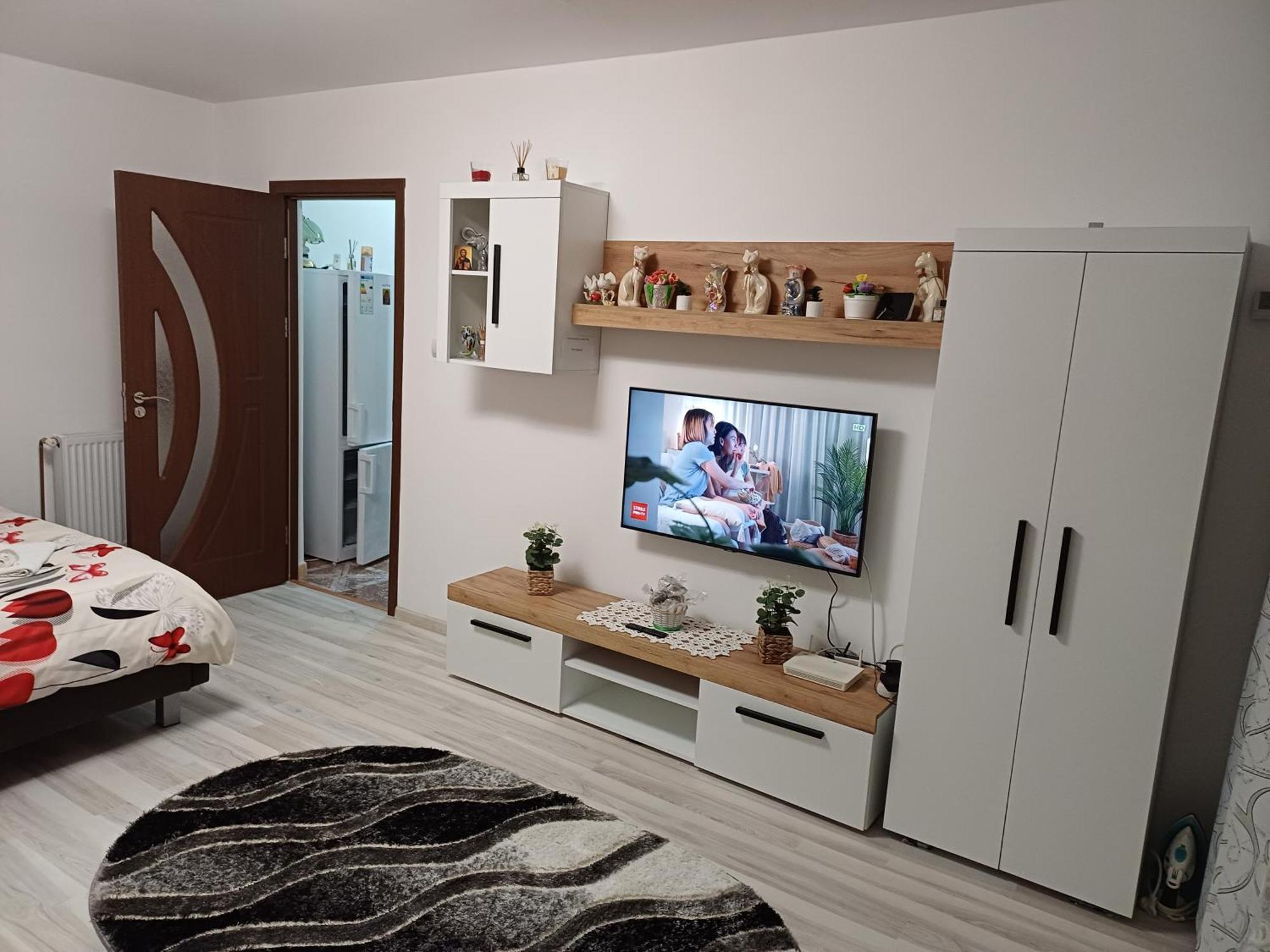Apartamento Garsoniera George Tîrgu Ocna Exterior foto