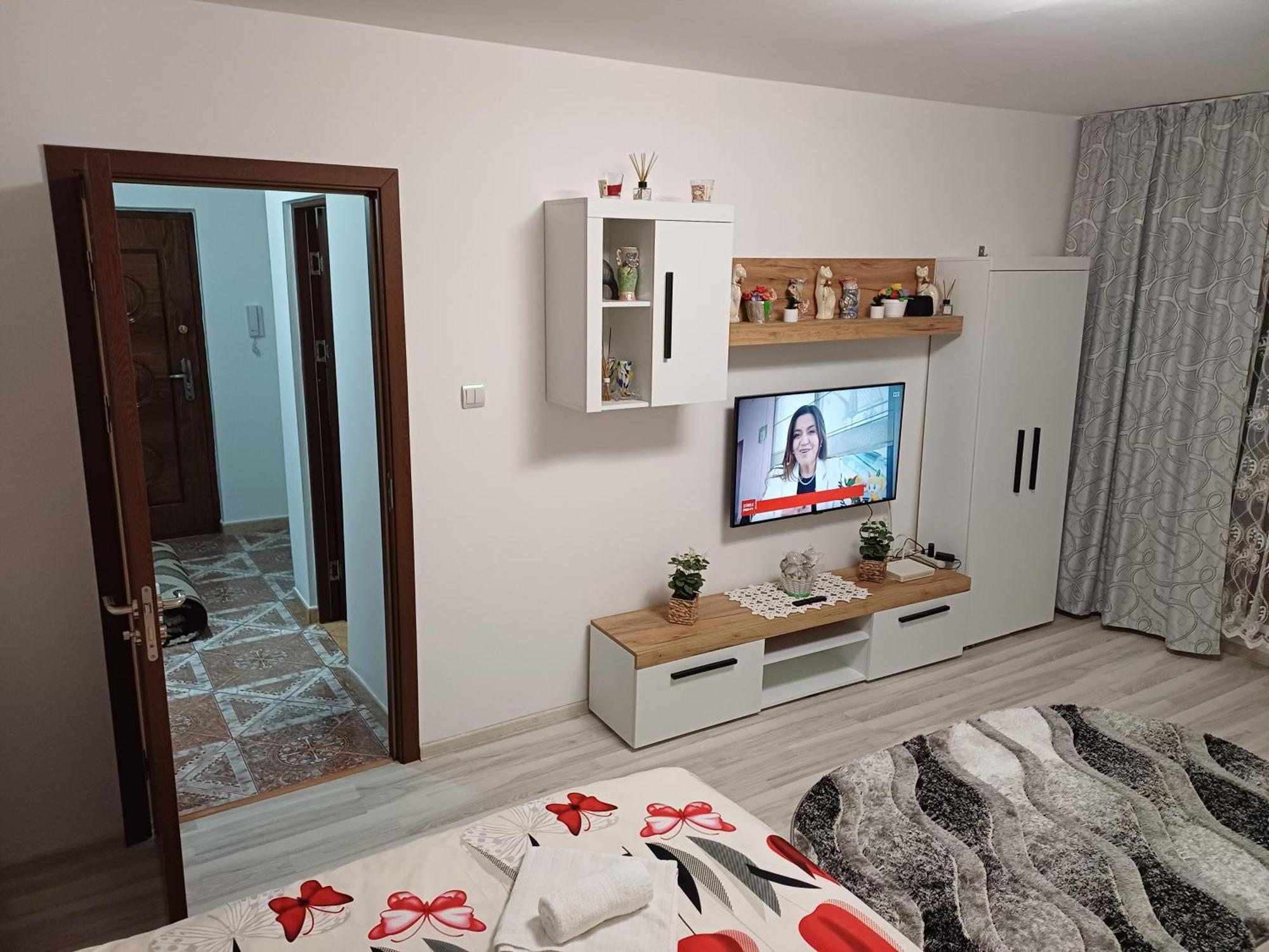 Apartamento Garsoniera George Tîrgu Ocna Exterior foto